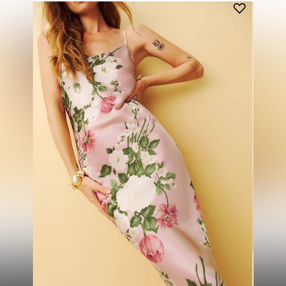 Reformation Parma Silk Dress
Color: Rose Garden
Size: S